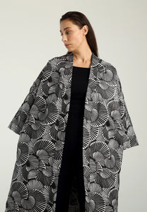 ASTORIA KIMONO WRAP JACKET - Black and white art deco