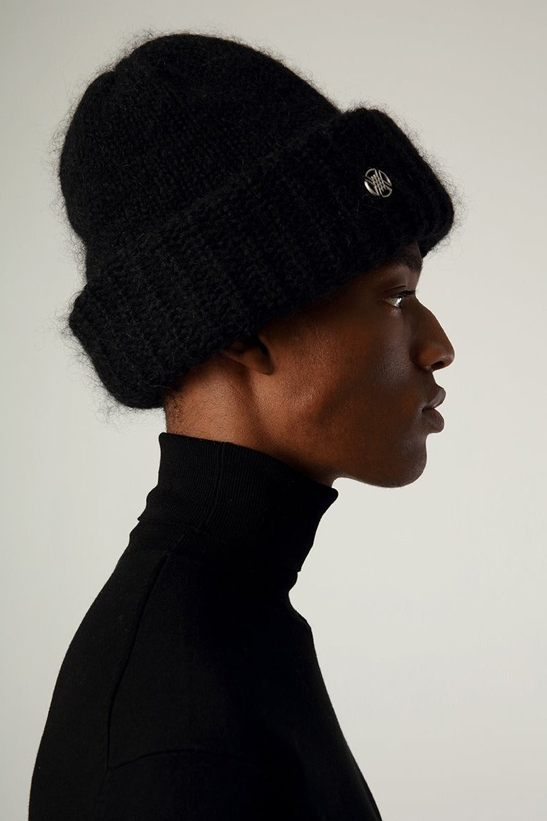houseofwilow_sustainable_unisex_brand_finnish_barrow_chunky_beanie_madeineurope