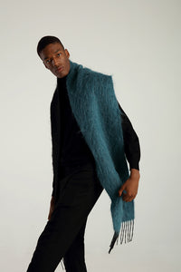 houseofwilow_sustainable_unisex_brand_finnish_design_narrow_scarf_hudson_madeineurope