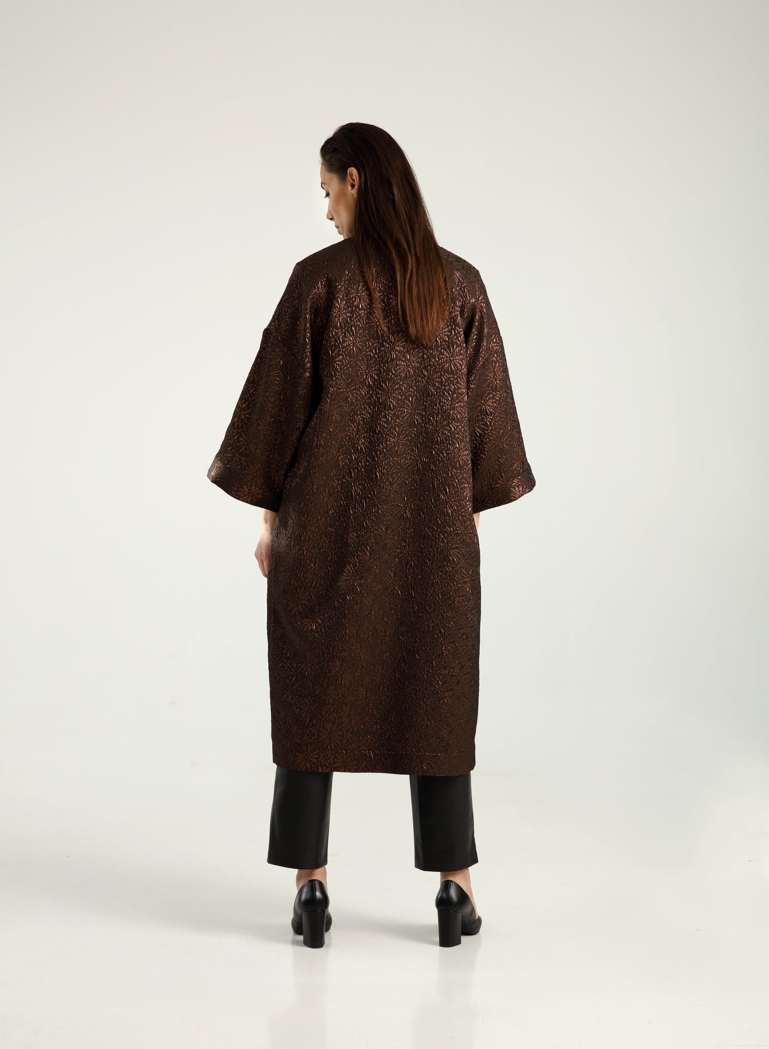 houseofwilow_sustainable_unisex_brand_finnish_design_designer_deadstock_kimonos__madeineurope